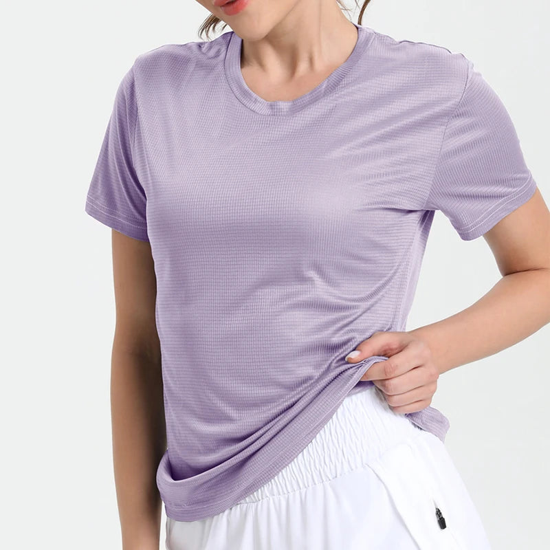 Elevate Your Workout with Our Women's Ultralight Quick Dry Sport T-Shirt - Breathable and Lightweight Compression for Running and Gym Sessions