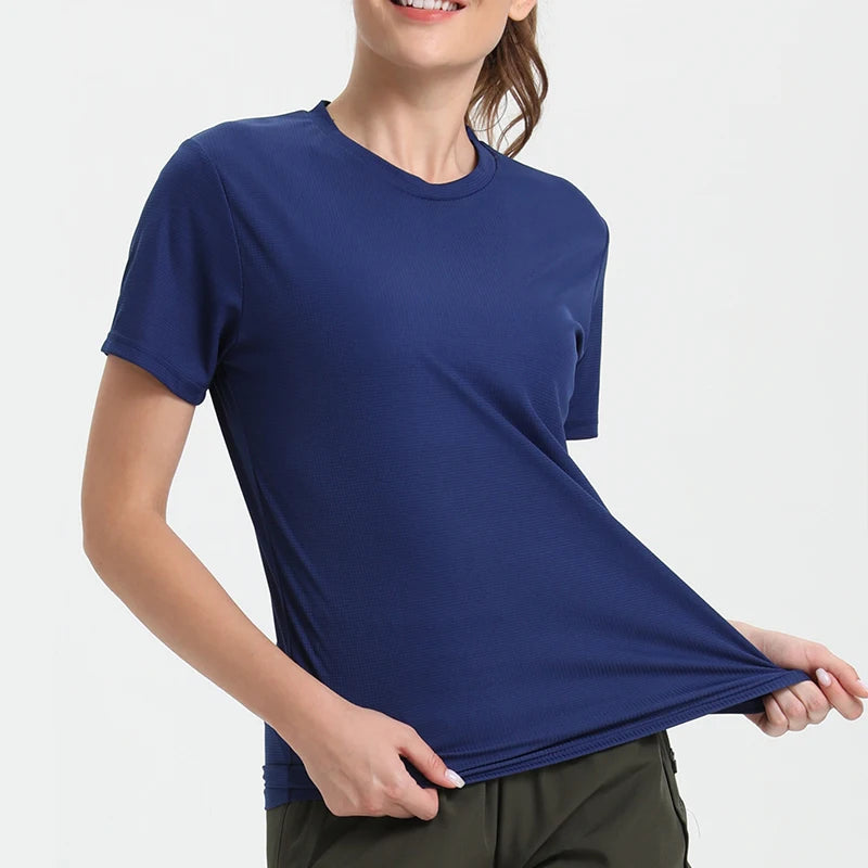 Elevate Your Workout with Our Women's Ultralight Quick Dry Sport T-Shirt - Breathable and Lightweight Compression for Running and Gym Sessions